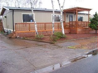 3074 Stapp Dr, Eugene, OR 97408
