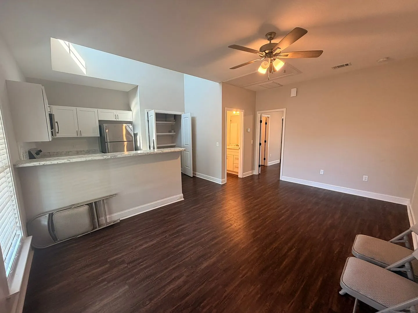 31 W Grady St — Photo 4