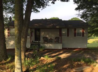 5424 Hustleville Rd, Albertville, AL 35951