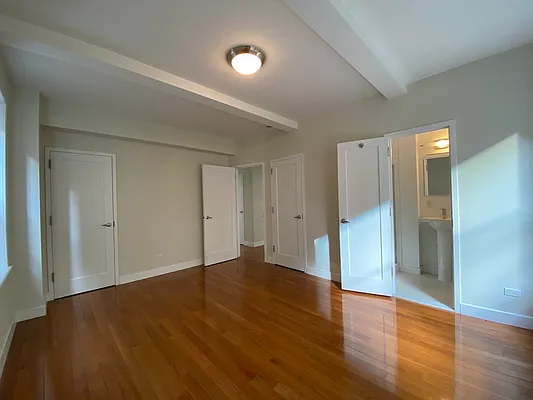 Rented by Stonehenge NYC LLC | media 8