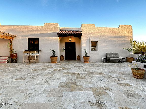 4th image of 6835 N Los Leones Dr