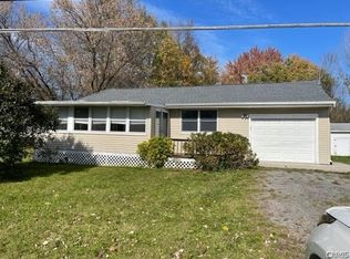 1127 Smithridge Rd, Bridgeport, NY 13030