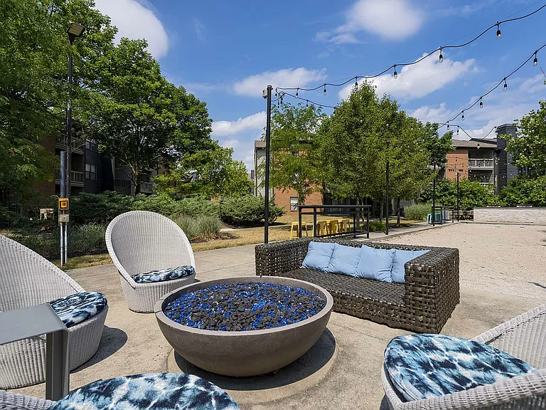 Grandview Apartments - Firepit and Boccee Ball