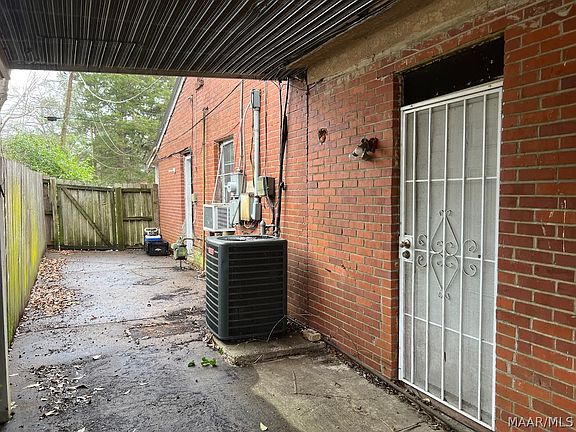 5th image of 705 Iris Ln