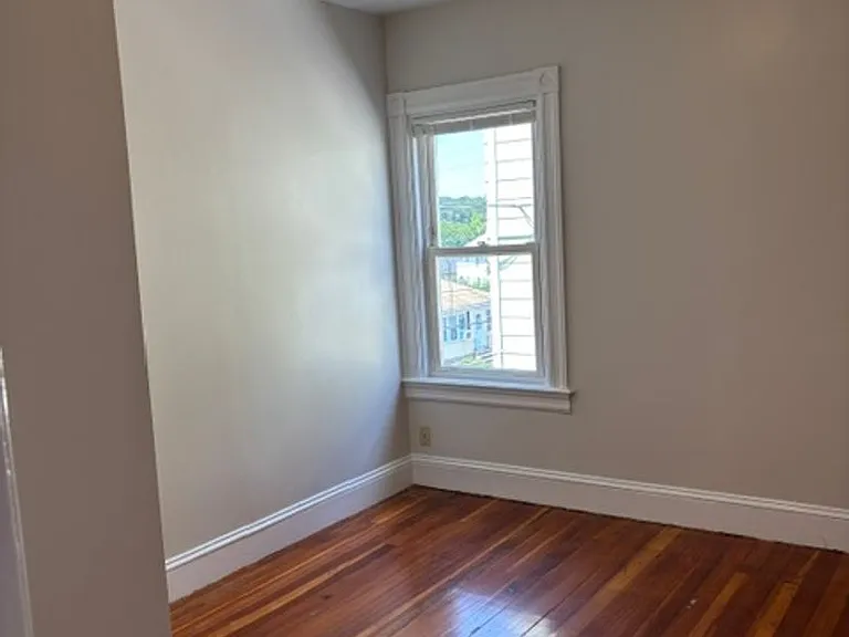 63-65 Larch St — Photo 14