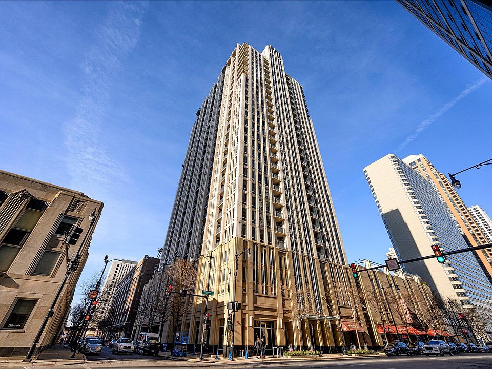 1st image of 1250 S Michigan Ave #10006