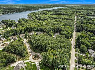 16165 Coventry Ln #32, Spring Lake, MI 49456