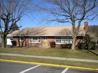 317 2nd St, Pine Grove, PA 17963