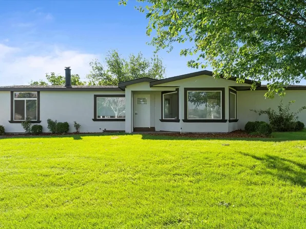 2105 E Mason Pr NE, Benton City, WA 99320