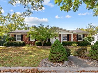 5802 Deer Trl, Godfrey, IL 62035