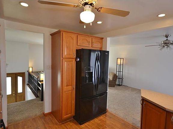 5th image of 167 Cranbrooke Dr
