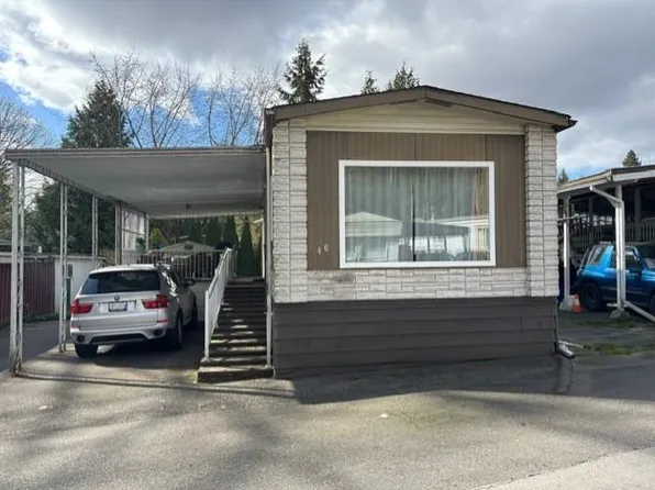8266 King George Blvd #46, Surrey, BC V3W 5C2