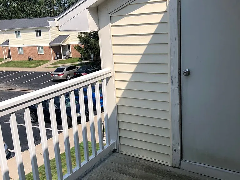 Coventry Court West Apartments — Photo 75