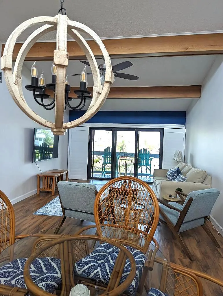 11650 Capri Cir S — Photo 4
