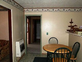 4th image of 403 S Chapman Ave