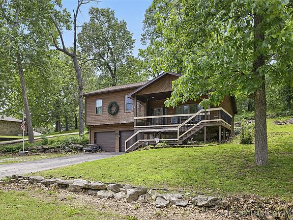 5th image of 22 Oak Hill Dr