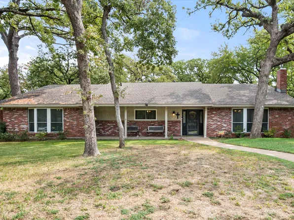 1001 Whispering Oak Ct, Arlington, TX 76012