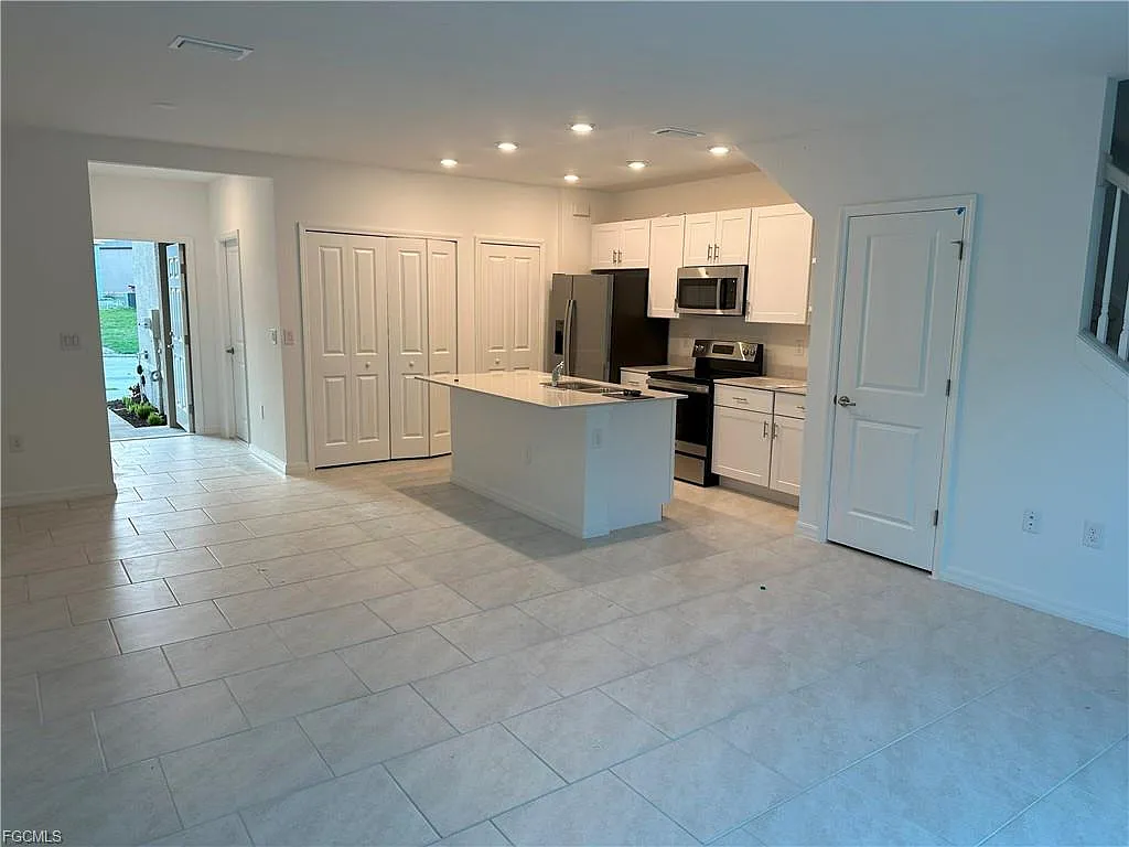 14237 Oviedo Place - 1 — Photo 4