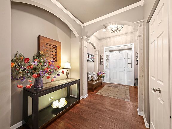 3rd image of 1375 Caribou Ln
