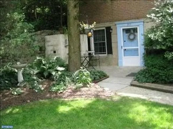 207 Walnut Hill Rd #12, West Chester, PA 19382