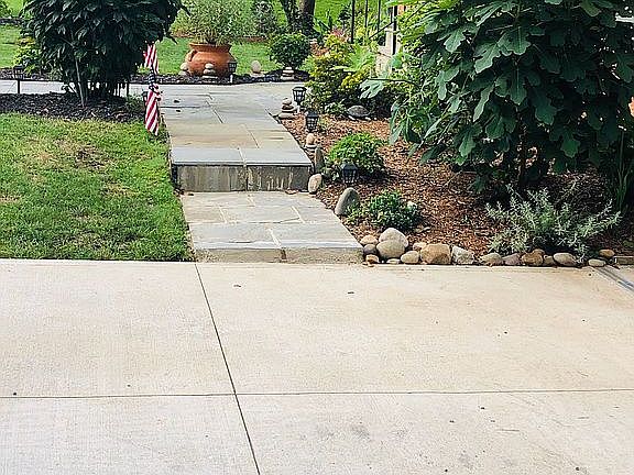 2nd image of 10202 Fleming Ave