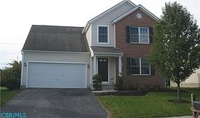 1st image of 214 Hayfield Dr