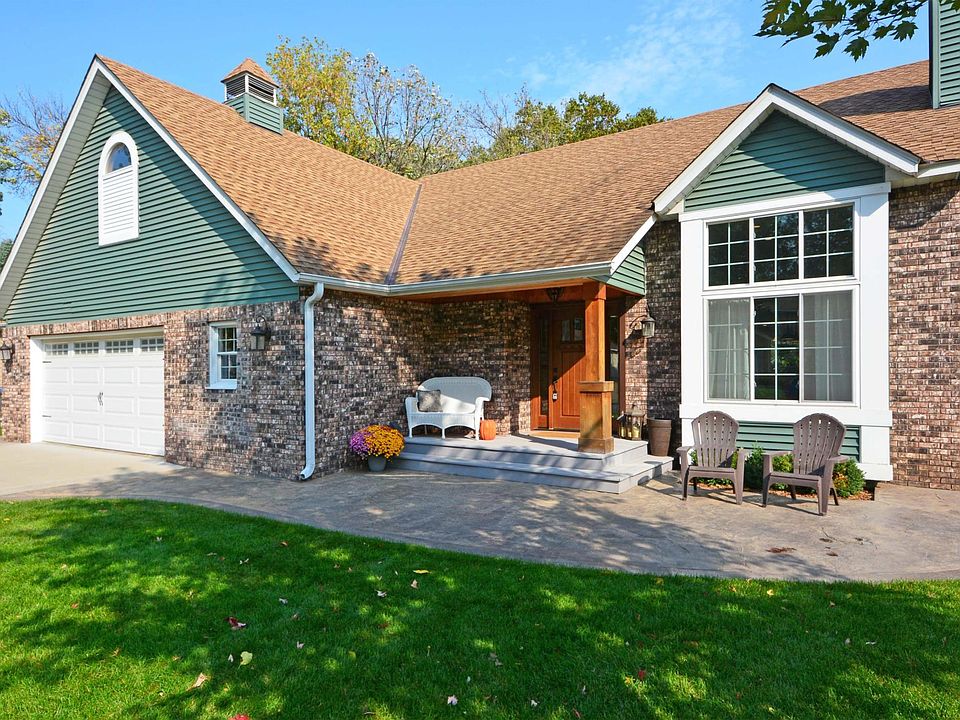 1st image of 2266 Jennifer Ln