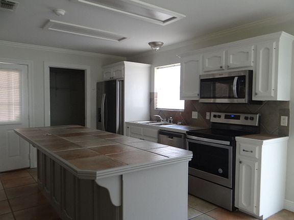 3rd image of 12204 Dove Hollow Dr