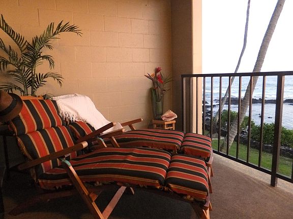 3rd image of 76-6246 Alii Dr #220