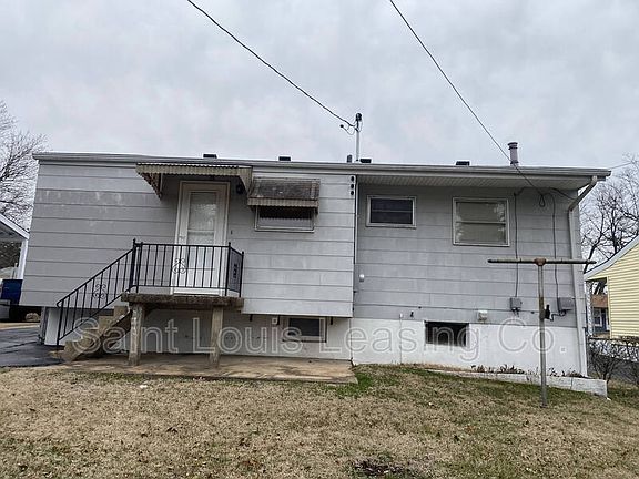 3rd image of 8632 Harold Dr