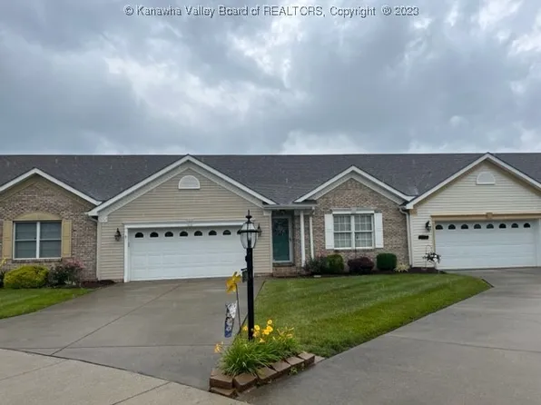 99 Gables Dr, Hurricane, WV 25526