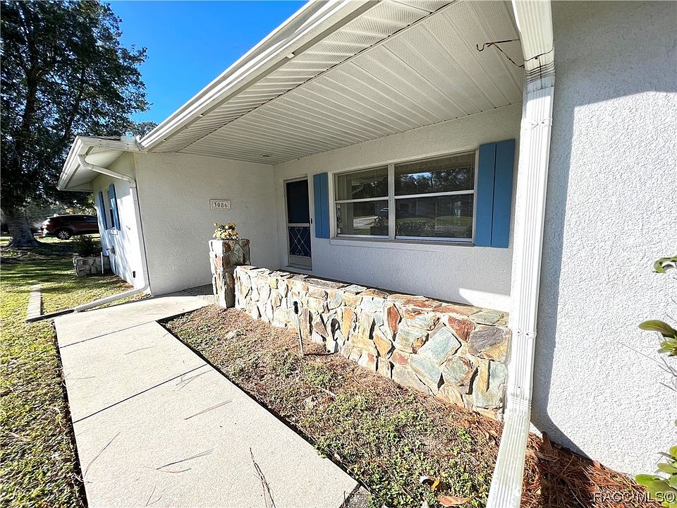 1st image of 3086 N Tamarisk Ave
