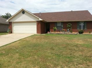 604 Nikolas St, Lavaca, AR 72941