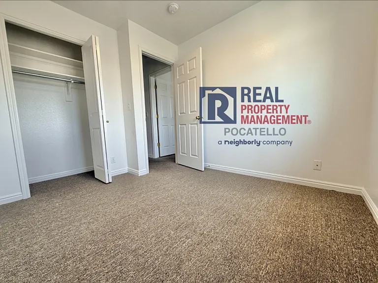4347 Jordyn St #D — Photo 11