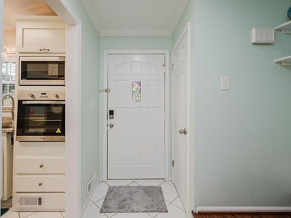 4th image of 815 Vestavia Villa Ct Unit 815