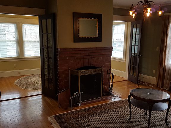 2nd floor living room 