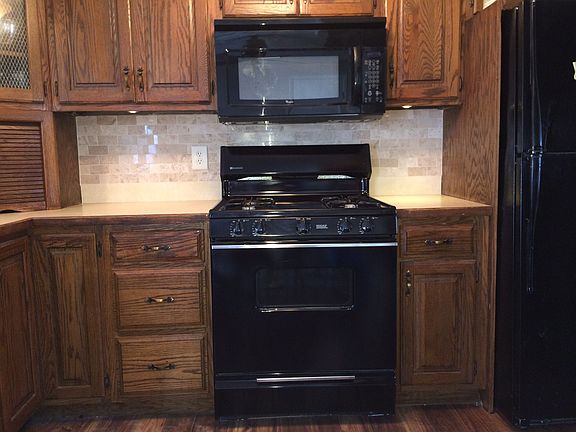 5th image of 8134 Castle Rock Dr NE