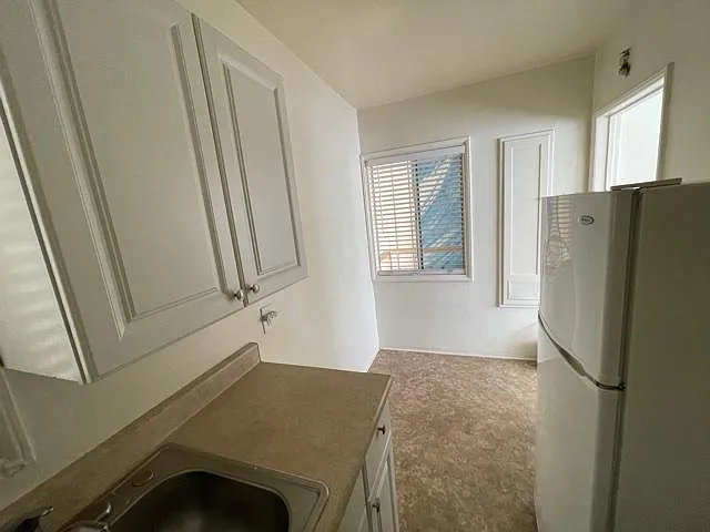 Building Photo - 37 Nieto Ave #E