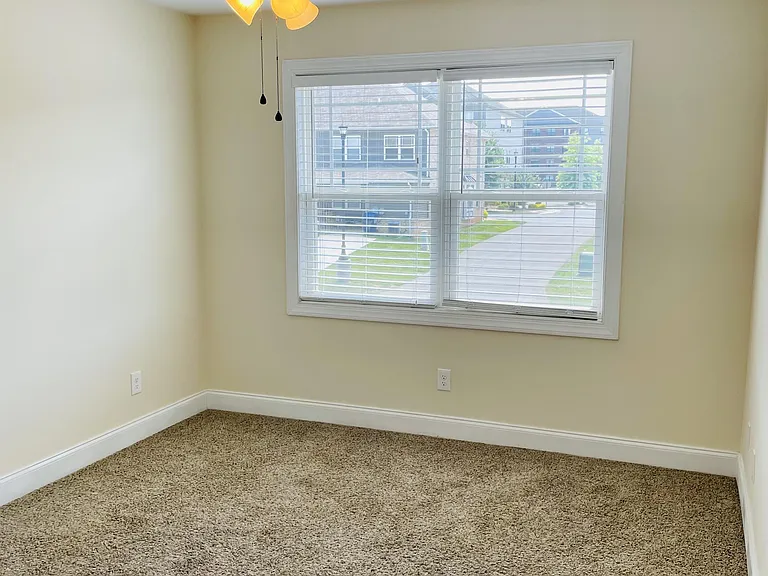 116 Capital St #1 — Photo 16