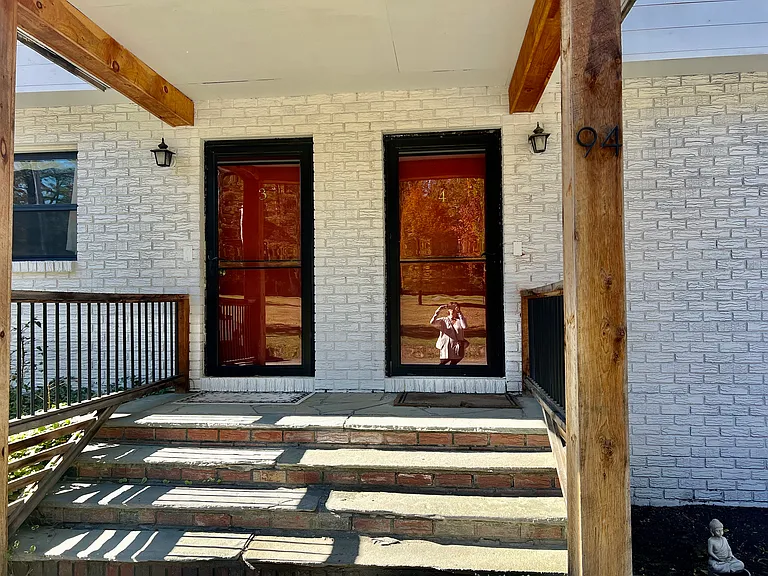 94 W Hurley Rd #4 — Photo 1