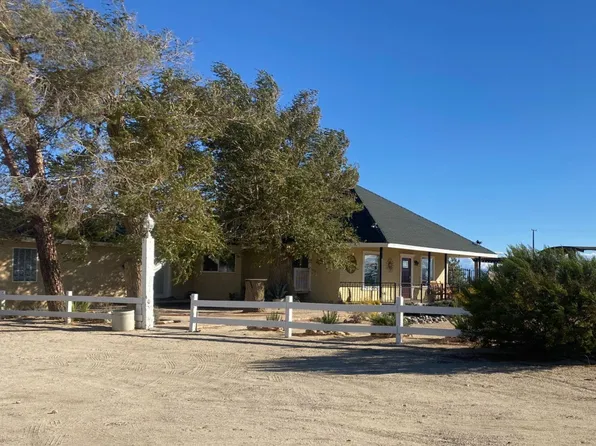 3812 50th St W, Rosamond, CA 93560