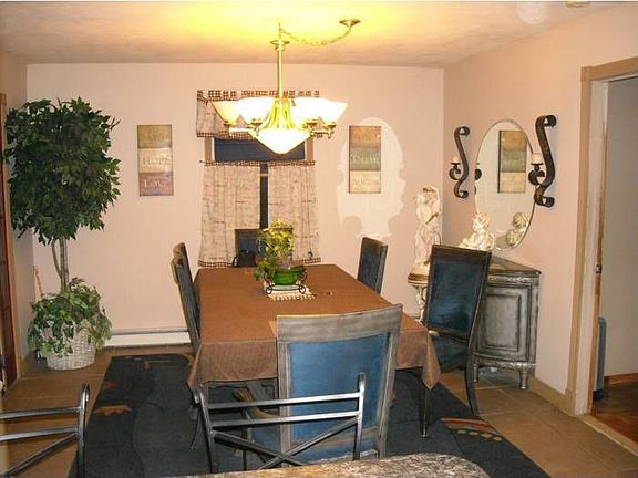 Formal Dinning Room