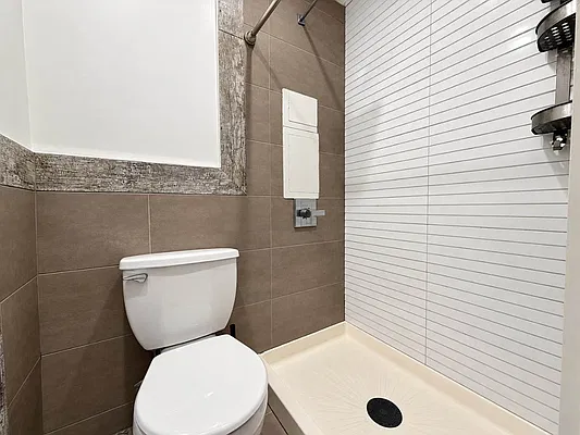 Bathroom, photo 2
