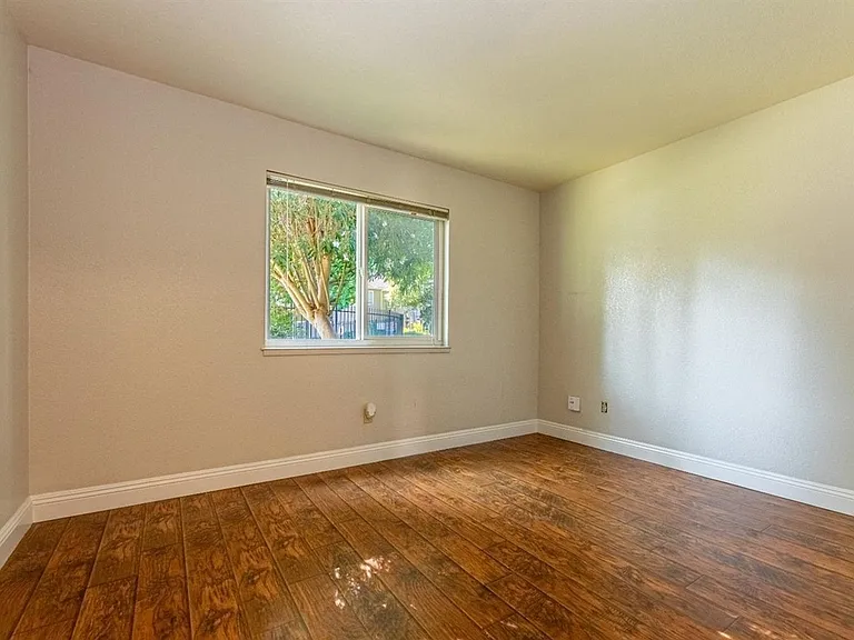 9101 Newhall Dr #45 — Photo 17