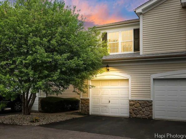 2815 Kendall Xing, Johnsburg, IL 60051