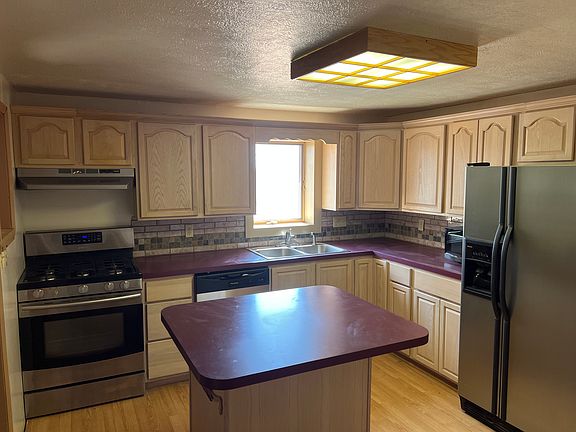 3rd image of 1841 Fig St