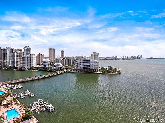 5th image of 1115 Brickell Bay Dr #1706
