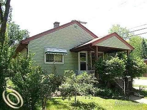 1st image of 302 E Cambourne St