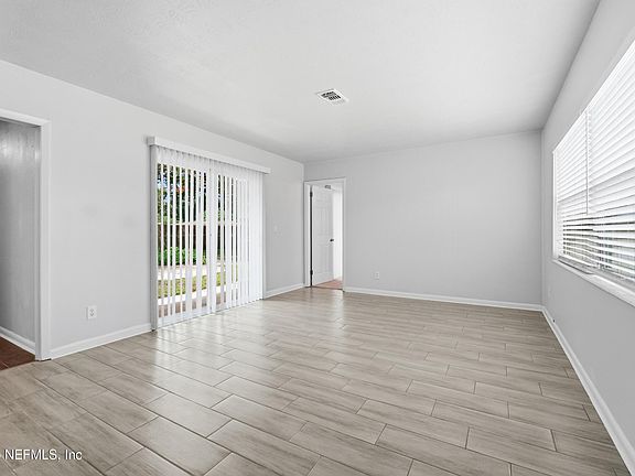 3rd image of 7841 AUSTIN Road