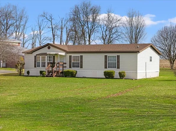 130 Ballou Rd, Owego, NY 13827